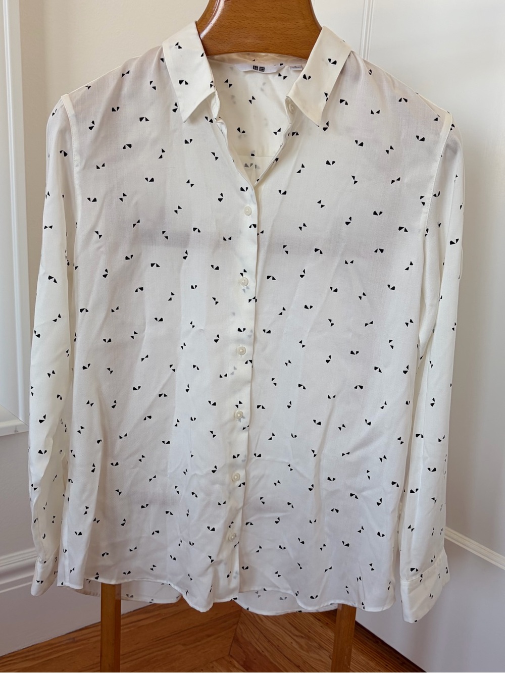 Uniqlo White Button-Up Shirt with Black Micro Print